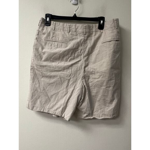 Berle Mens Plaid Tan and White Shorts Sz 36 R - Picture 2 of 2